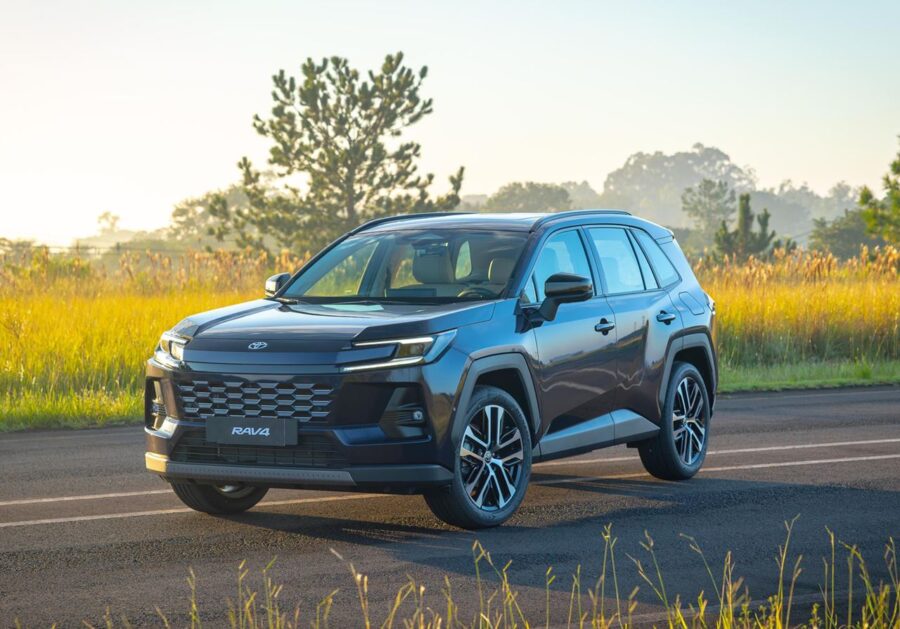 Novo Toyota RAV4 2026 chega ao Brasil por R$ 317.190 4 RAV4 2026