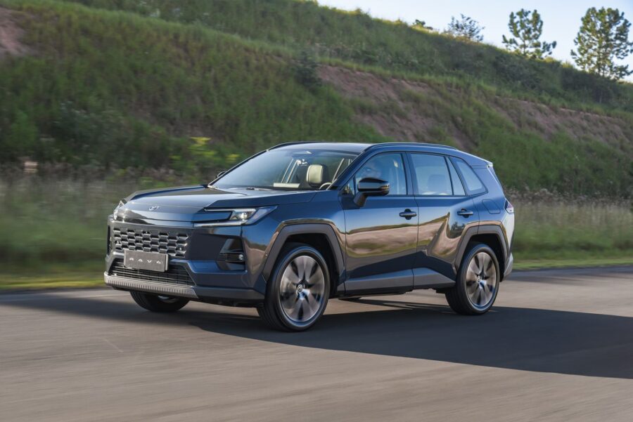Novo Toyota RAV4 2026 chega ao Brasil por R$ 317.190 2 Toyota RAV4 2026