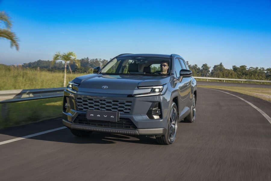 Home 10 Toyota RAV4 2026