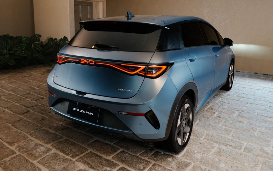 BYD Dolphin 2027 chega com nova versão SE por R$ 159.990 com 177 cv e visual atualizado 5 BYD Dolphin SE 2027