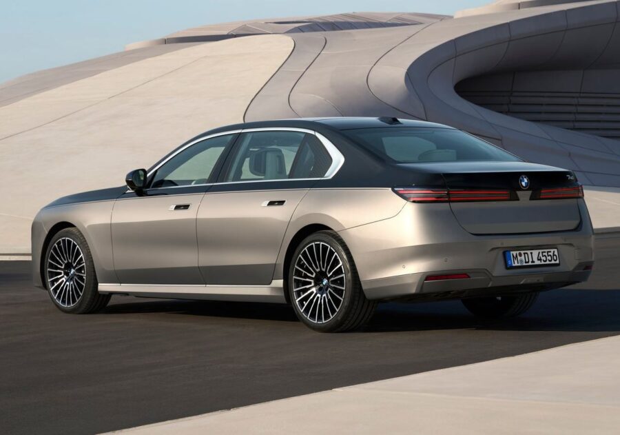 BMW Série 7 2027 tem novo visual e interior polêmico 2 bmw serie 7 2027