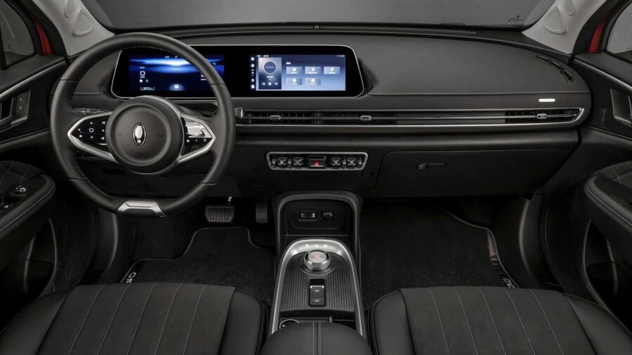 Ora 03 BEV58 - Elétrico agora tem versão única por R$ 169.990 3 GWM Ora 03 BEV58 interior painel
