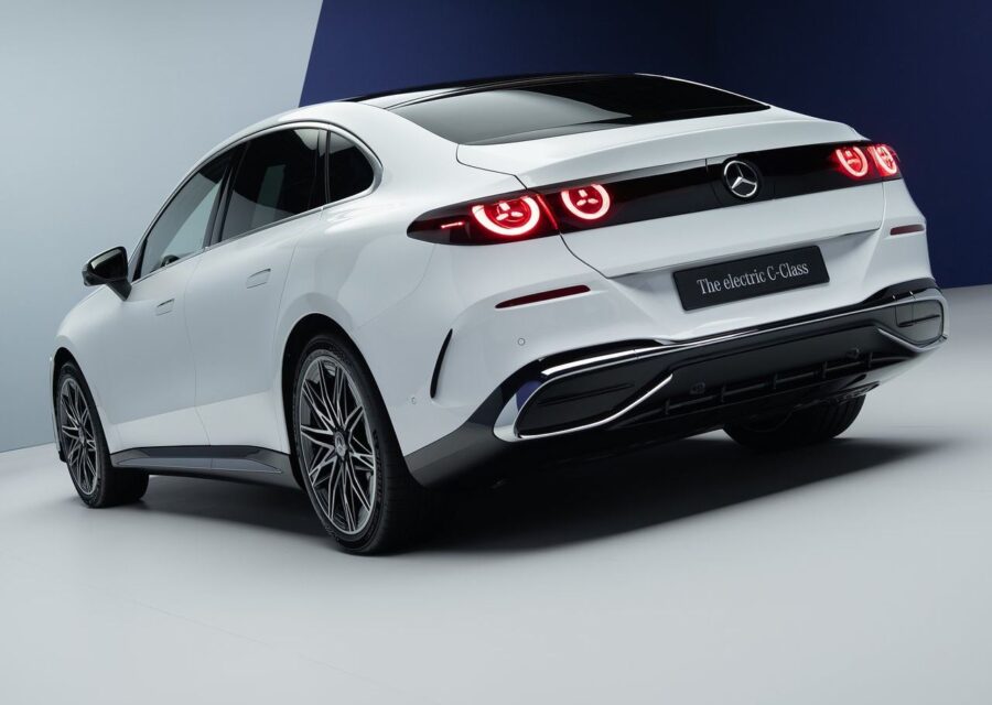 Mercedes Classe C 2027 - Nova geração é apresentada agora 100% elétrica 3 Mercedes Classe C 2027 EV traseira