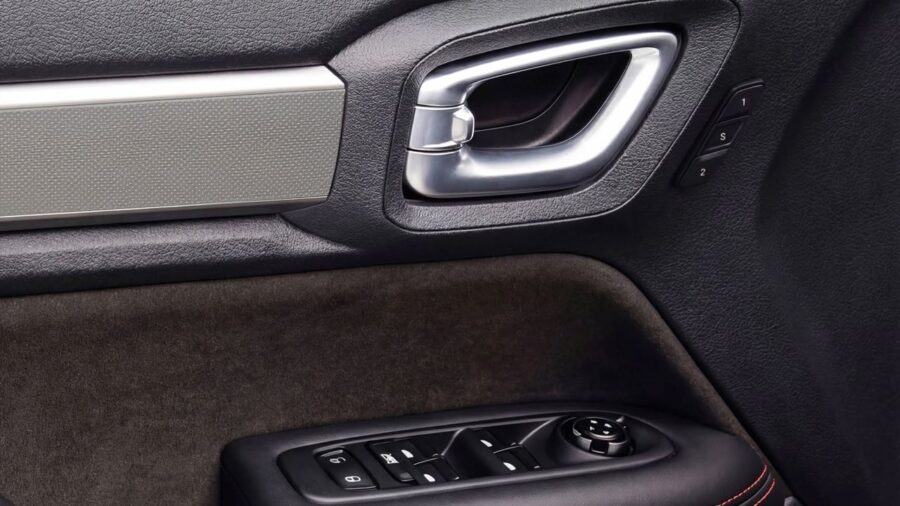 Ram Rampage 2027 ganha motor flex e fica mais equipada, confira os preços 2 Ram Rampage detalhe memória do banco