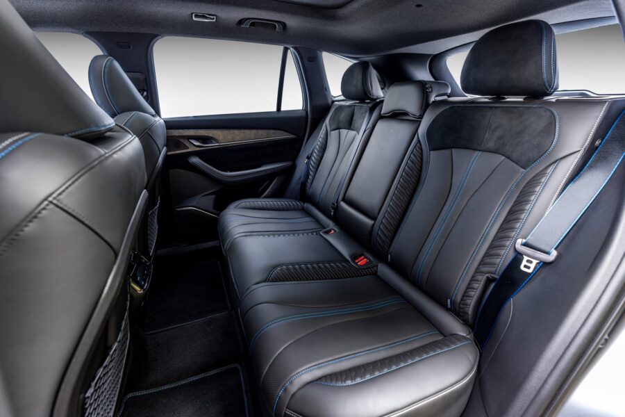 Renault Koleos estreia no Brasil porém preço de R$ 289.990 assusta 4 Renault Koleos interior banco traseiro