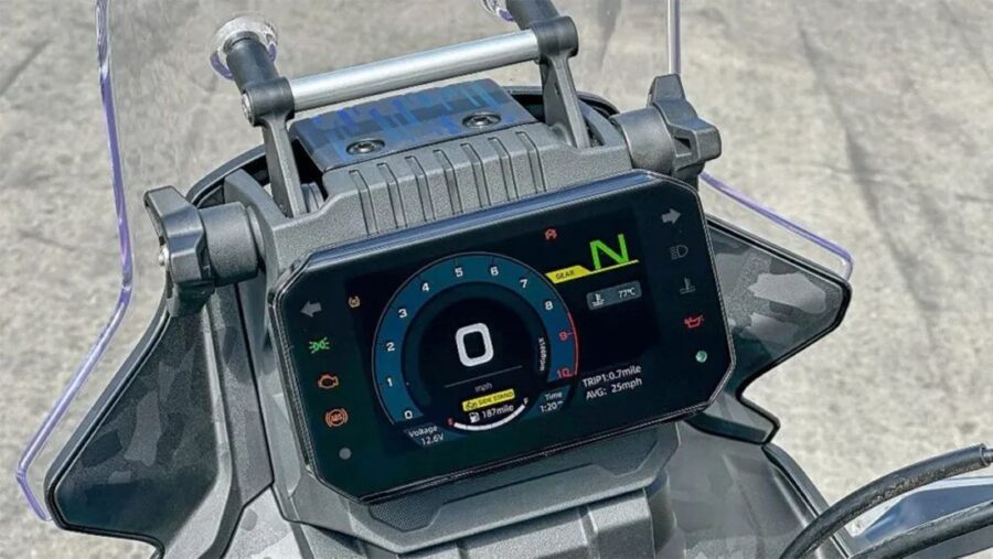 CFMOTO IBEX 450: A aventureira que chega ao Brasil por R$ 35.990 e deve revolucionar a categoria 4 CFMoto IBEX 450 painel digital