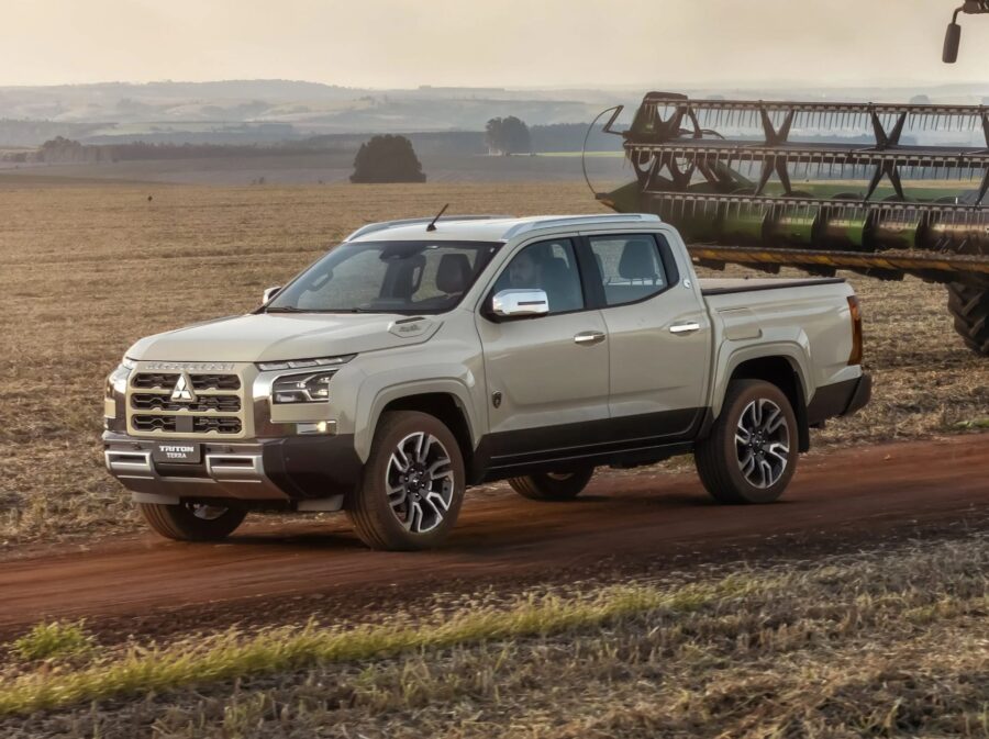 Home 1 Mitsubishi Triton Terra 2027