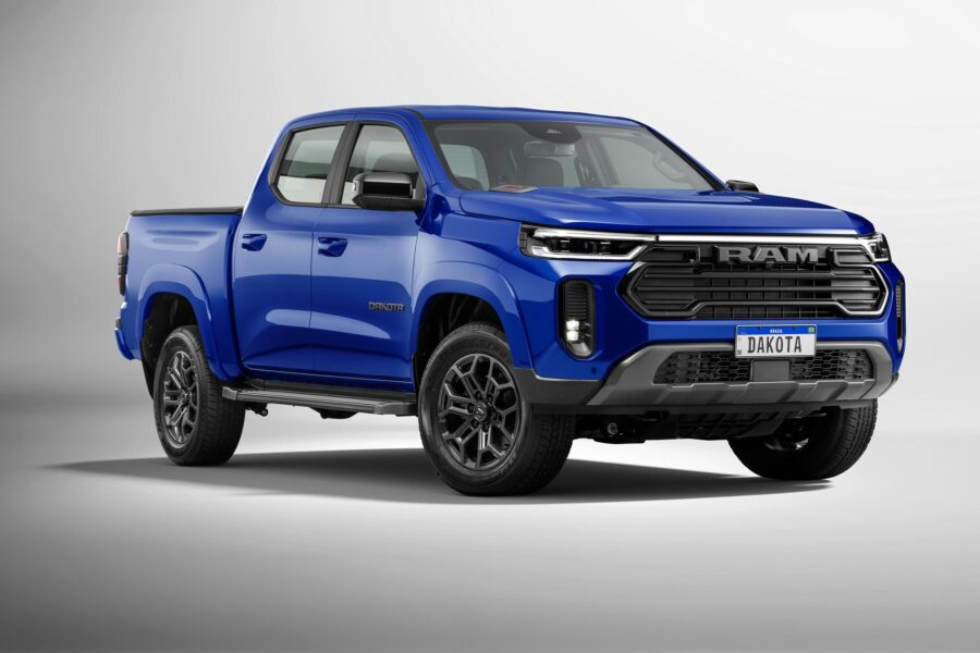 RAM Dakota Laramie Night Edition tem visual exclusivo por R$ 329.990 1 RAM Dakota Laramie Night Edition 2027