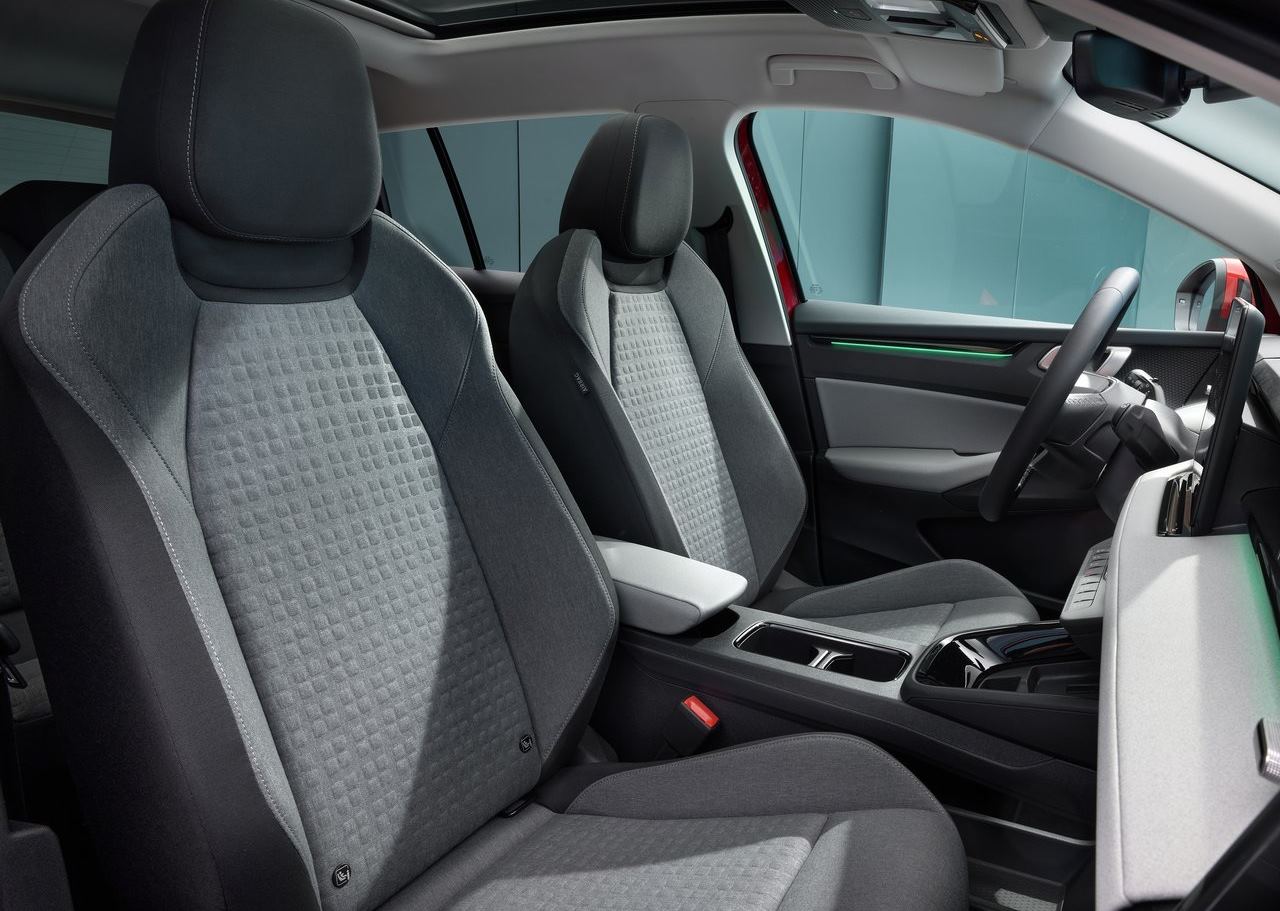 Skoda Epiq 2027 - Novo elétrico barato antecipa o novo T-Cross elétrico 11 Skoda Epiq interior bancos dianteiros