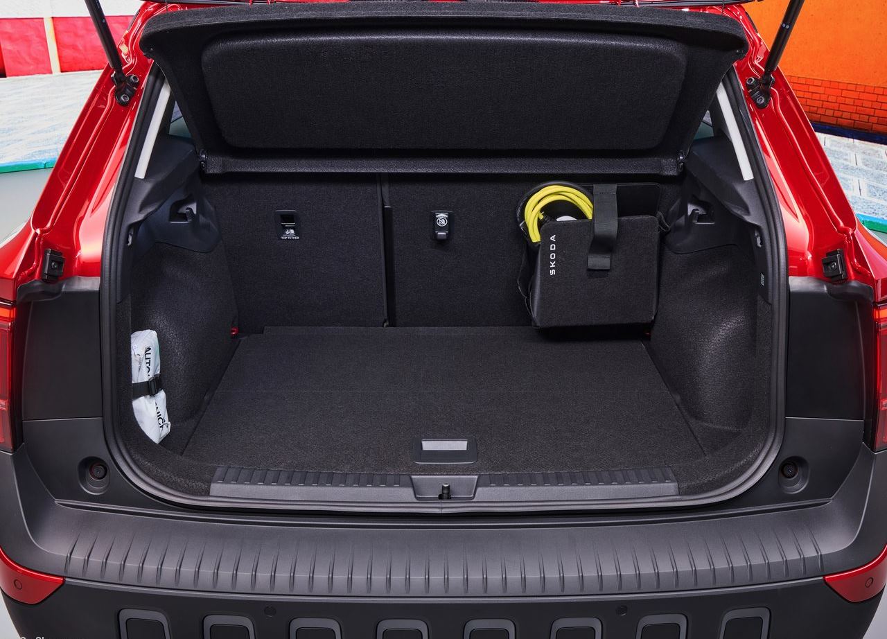 Skoda Epiq 2027 - Novo elétrico barato antecipa o novo T-Cross elétrico 12 Skoda Epiq interior porta malas