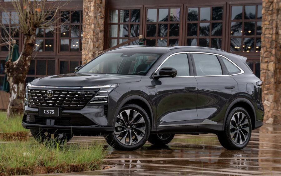 Home 1 CAOA Changan CS75
