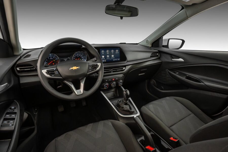 Chevrolet Onix 2027: Chega com quatro novas versões, incluindo retorno do Activ e versão 100% etanol 4 Chevrolet Onix ECO interior
