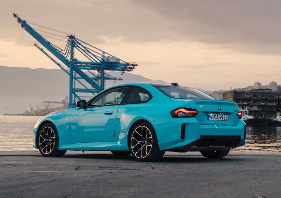 BMW M2 2027 ganha tração 4x4 e fica ainda mais rápida 2 BMW M2 Coupé 2027