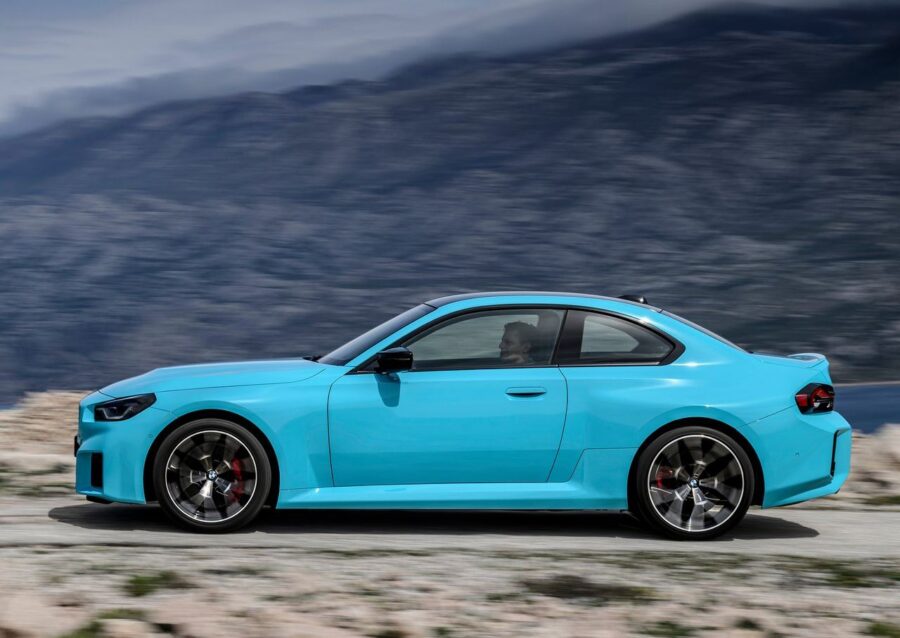 BMW M2 2027 ganha tração 4x4 e fica ainda mais rápida 4 BMW M2 2027