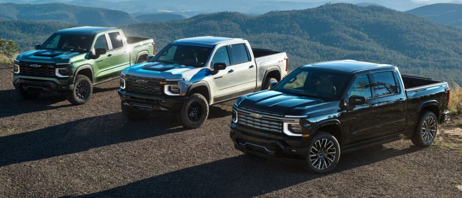 Home 3 Chevrolet Silverado 2027
