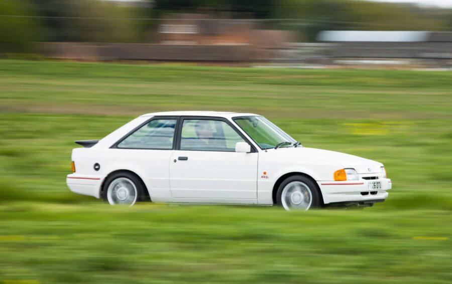 Home 2 Ford Escort XR3i Tolman Edition