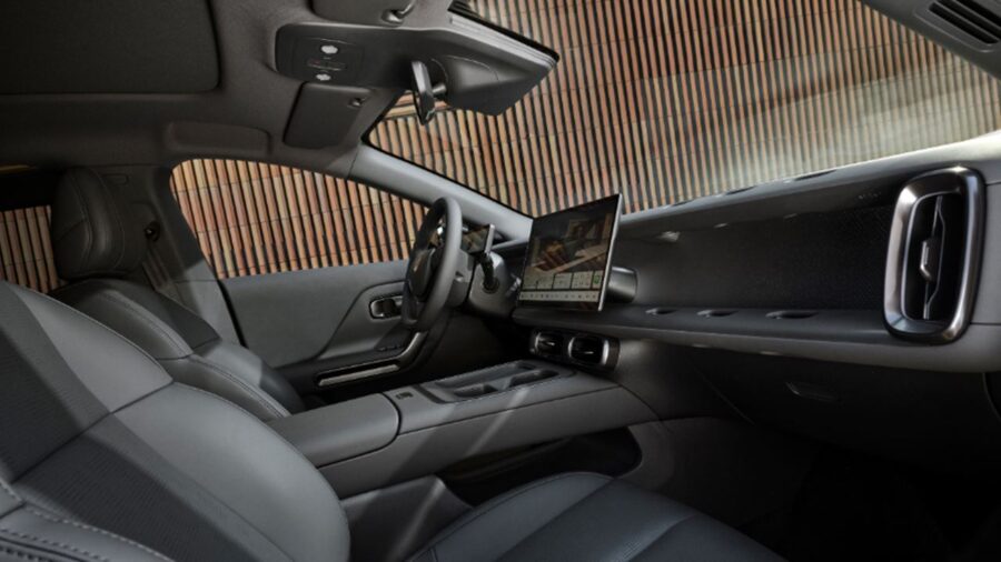 Leapmotor B05: o hatch elétrico de 218 cv que pode transformar o segmento compacto no Brasil 5 Leapmotor B05 interior