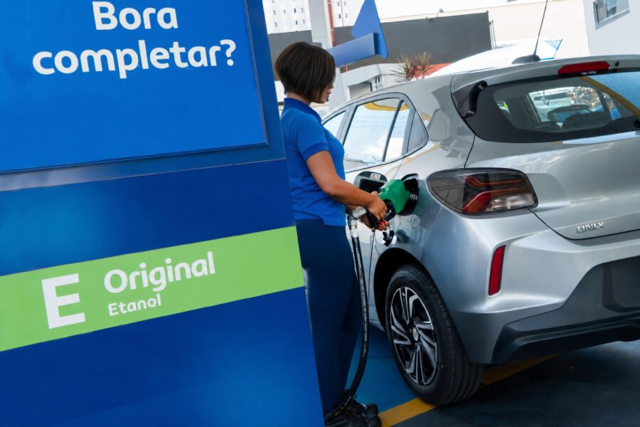 Chevrolet Onix 2027: Chega com quatro novas versões, incluindo retorno do Activ e versão 100% etanol 3 Chevrolet Onix ECO 2027