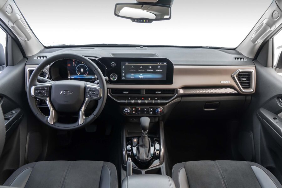 Chevrolet Trailblazer Midnight 2027 chega com proposta off-road muito interessante 4 Chevrolet Trailblazer Midnight 2027 interior