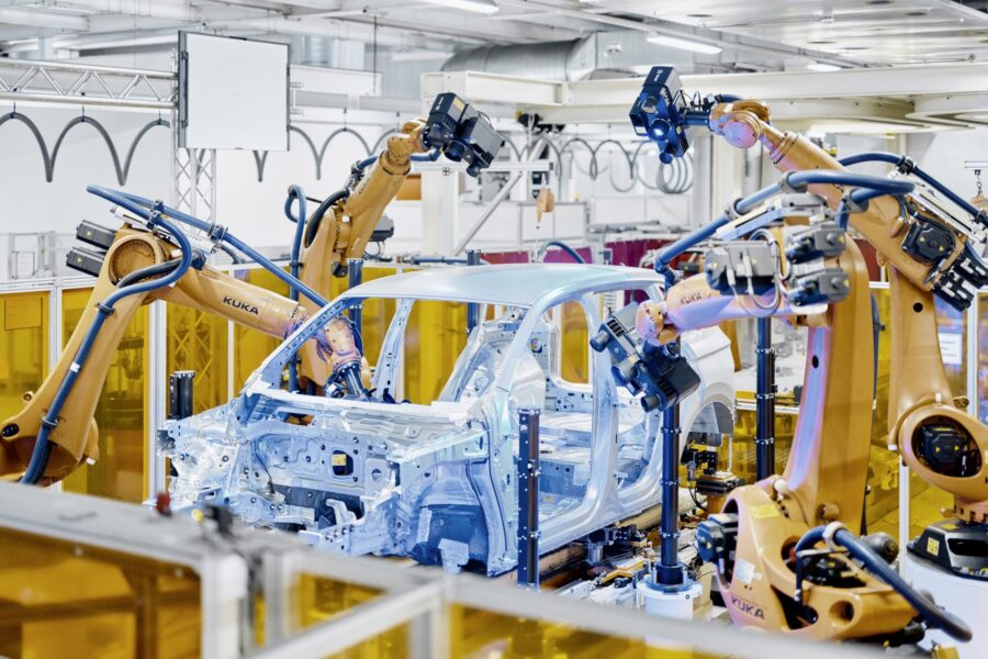 Volkswagen enfrenta a pior crise em sua história e deve reduzir empregos e carros 2 Volkswagen plant Wolfsburg / fábrica Volkswagen Wolfsburg