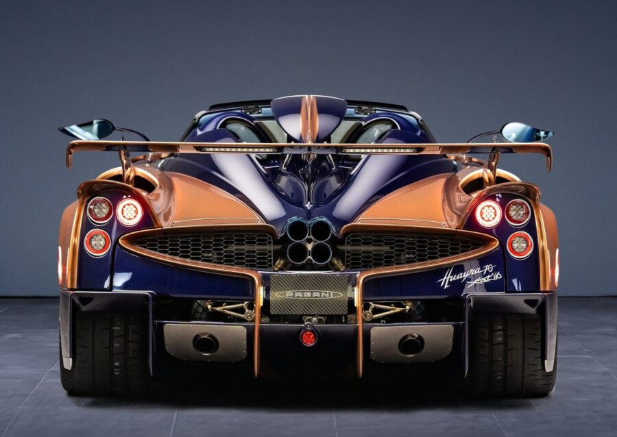 Pagani Huayra 70 Derecho - Edição especial tem V12 com câmbio manual 4 Pagani Huayra 70 Derecho 2026
