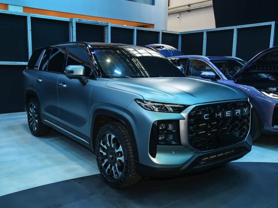 Chery Tiggo V - Novo SUV top de linha da marca é flagrado, terá 7 lugares e chassi de picape 1 Chery TIggo V
