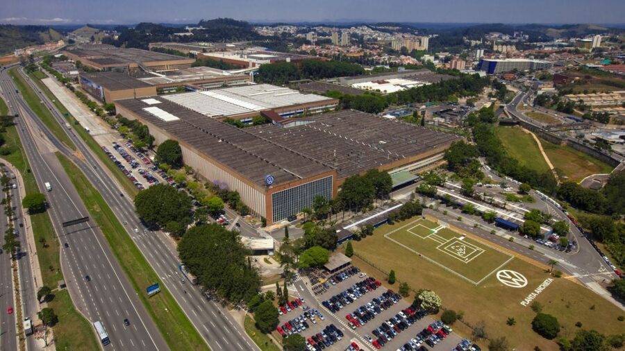 Volkswagen enfrenta a pior crise em sua história e deve reduzir empregos e carros 7 Fabrica VW Anchieta