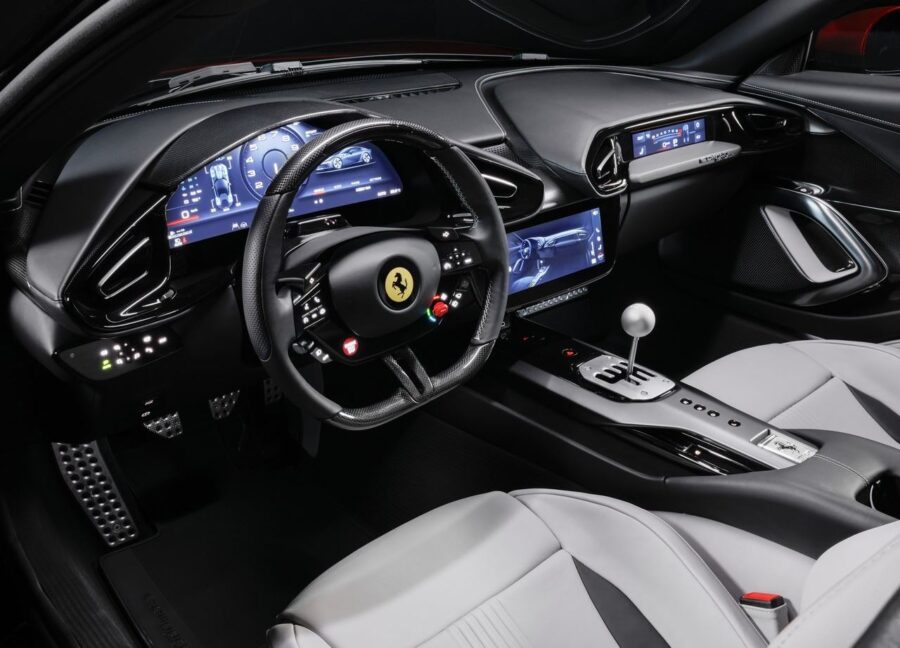 Ferrari 12Cilindri Manuale: a volta do câmbio manual em Maranello, porém não do jeito antigo 3 Ferrari 12Cilindri Manuale interior