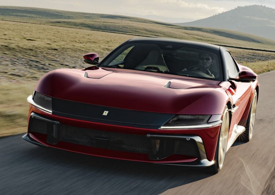 Home 3 Ferrari 12Cilindri Manuale