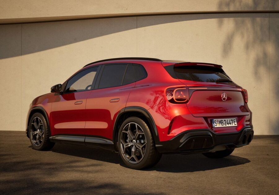 Novo Mercedes GLA 2027 é apresentado, traz tudo novo e tem motor elétrico 5 Mercedes GLA 2027 traseira