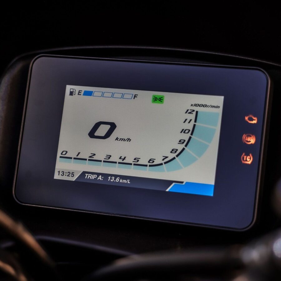 Burgman ADX 125 2027 - A scooter está de volta ao mercado com preço de R$ 16.950 2 Suzuki Haojue Burgman ADX 125 2027 painel