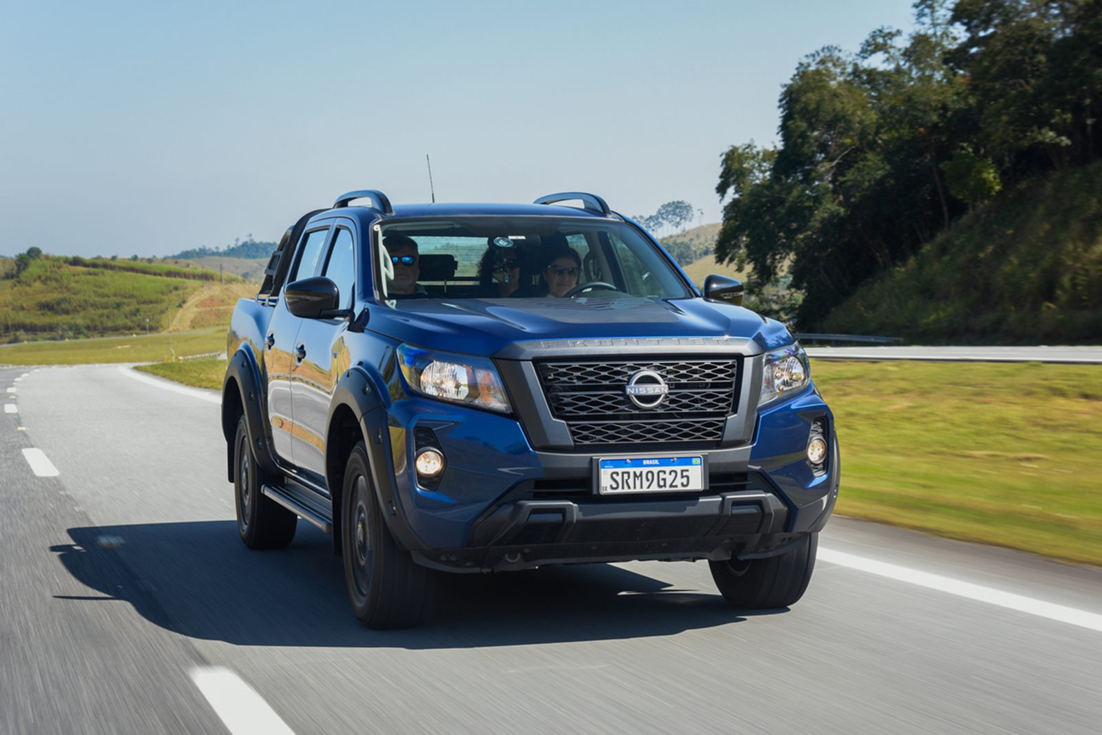 Nissan Frontier sai de linha no Brasil após queda brusca de vendas