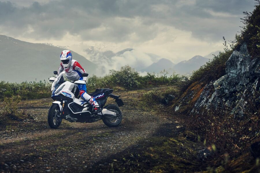 Honda X-ADV 2027 chega ao Brasil com novas cores e preço de R$ 93.500, é scooter mais cara do país 1 Honda X ADV 2027
