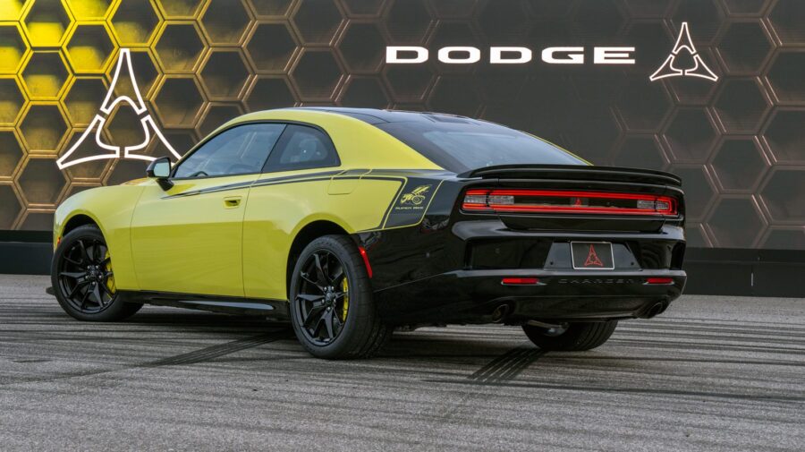 Home 2 Dodge Charger Super Bee 2027