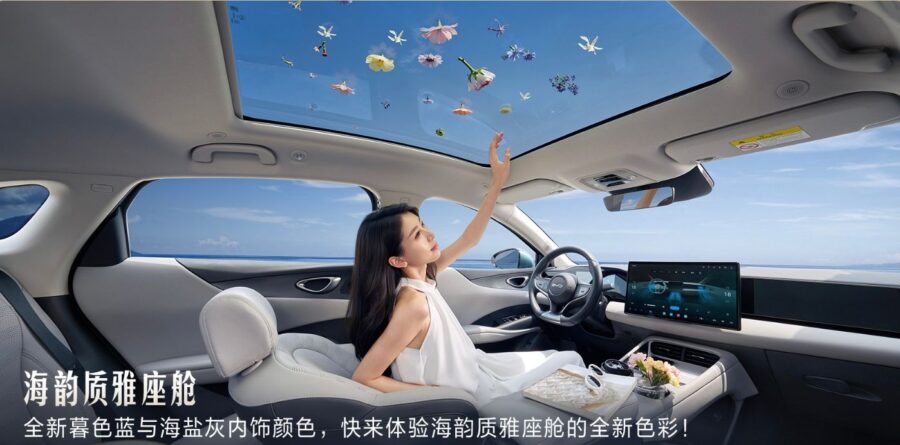 BYD Seal 06 2027 chega à China com até 322 cv de potência, por um preço impressionante 5 BYD Seal 06 2027 interior teto solar panorâmico