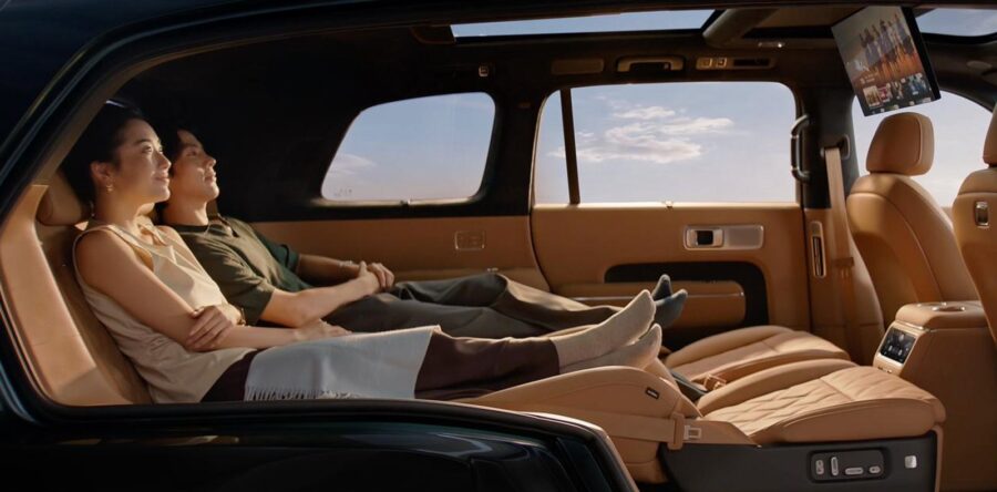Xiaomi SkyNomad: Roda 1700 km e pode virar um motor home 4 Xiaomi Skynomad interior configurado duas camas