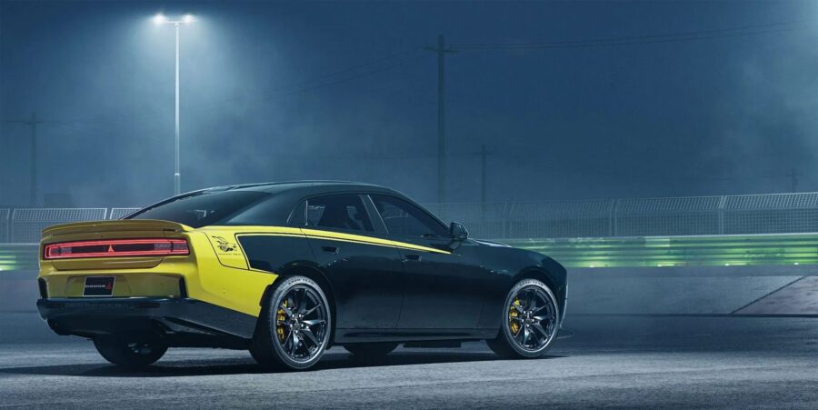Dodge Charger Super Bee 2027 ressurge com 600 cv e motor de seis cilindros 5 Dodge Charger Super Bee 2027 4 portas 4 doors
