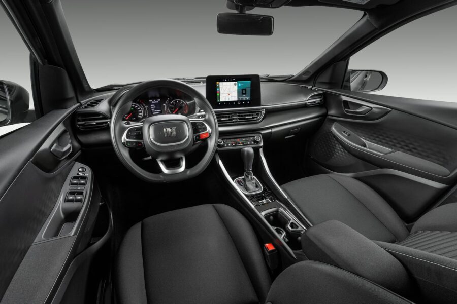 Fiat Fastback 2027 chega ao Brasil com novas versões e preços a partir de R$ 119.990 2 Fiat Fastback Smart Drive 2027 interior