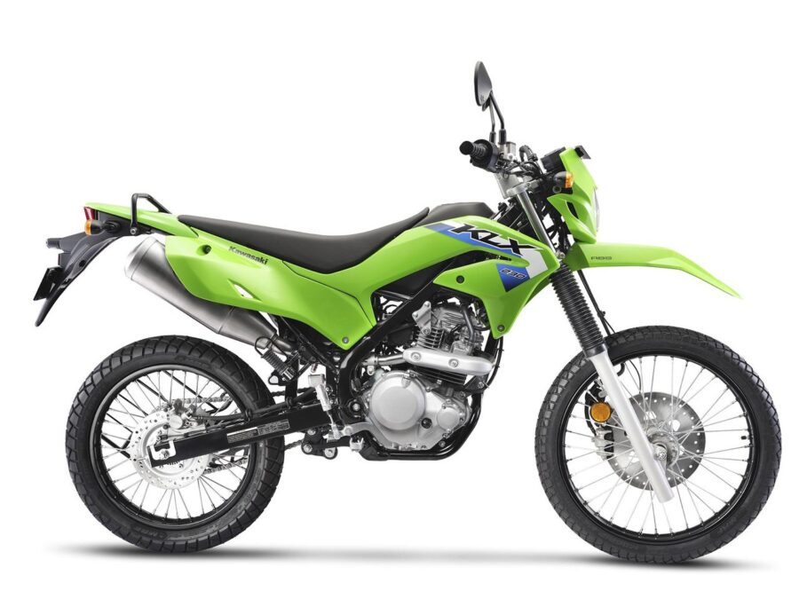 Kawasaki KLX 230 chega ao Brasil por R$ 19.990 a R$ 24.990, será melhor que a Honda Bros e Yamaha Crosser ? 3 Kawasaki KLX 230 vista lateral