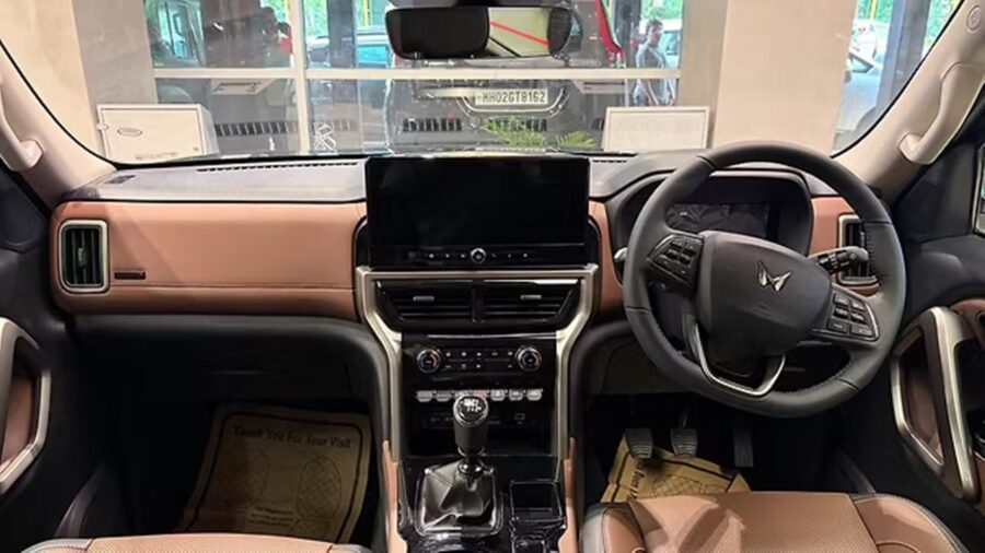 Mahindra Scorpio 2027 - Você lembra dela? Segue firme e forte na Índia, parte de R$ 73.000 2 Mahindra Scorpio 2027 interior