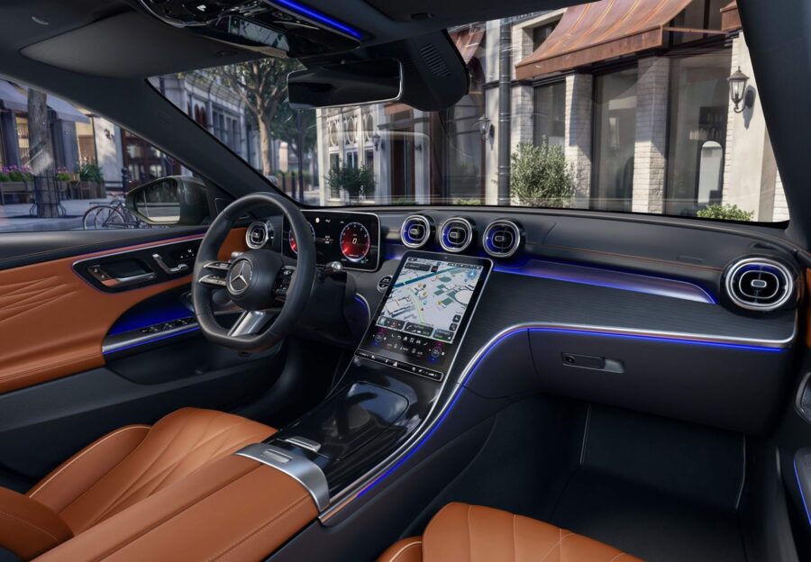 Mercedes Classe C 2027 tem versões a combustão renovadas, modelo conviverá com a nova geração elétrica 5 Mercedes Classe C 2027 interior