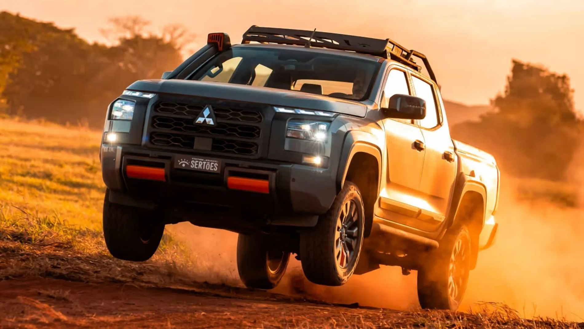 Mitsubishi Triton Savana Sertões: edição limitada com DNA do Rally dos Sertões tem vocação ainda mais robusta para off-road