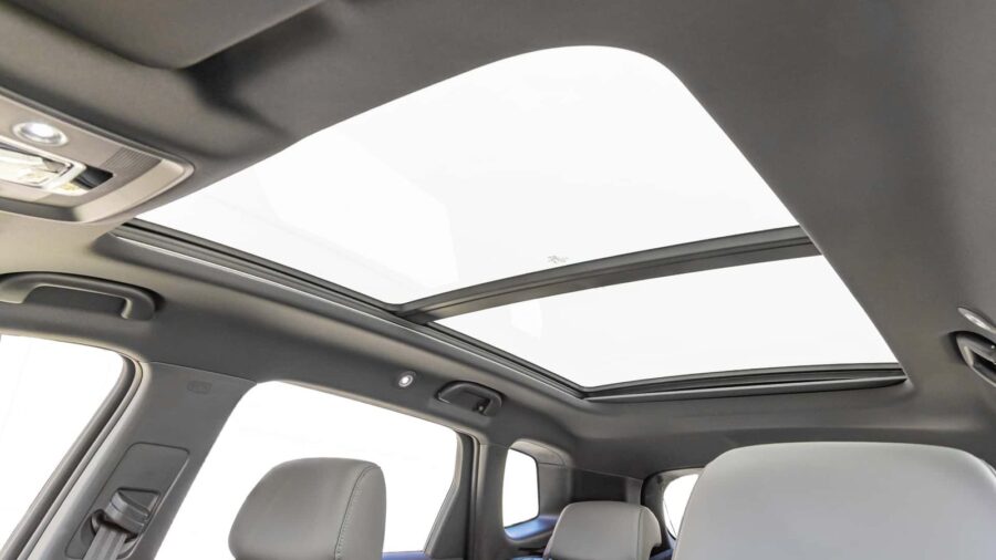 BYD lança Song Pro 2027 com conjunto híbrido flex, preço a partir de R$ 176.990 e novos equipamentos 5 BYD Song Pro Flex 2027 interior teto solar