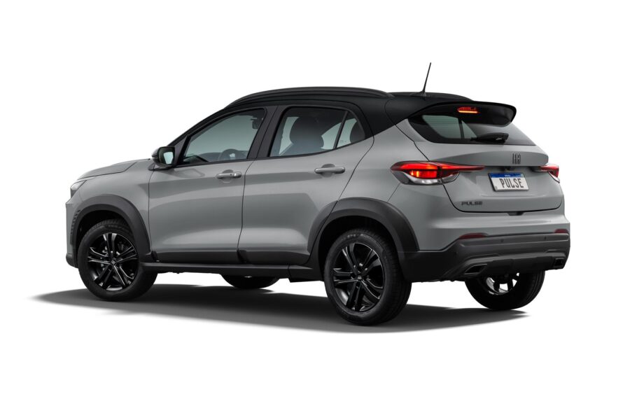Fiat Pulse 2027: SUV fica mais caro e ganha série BlackMotion. Confira os preços, versões e equipamentos 3 Fiat Pulse Blackmotion