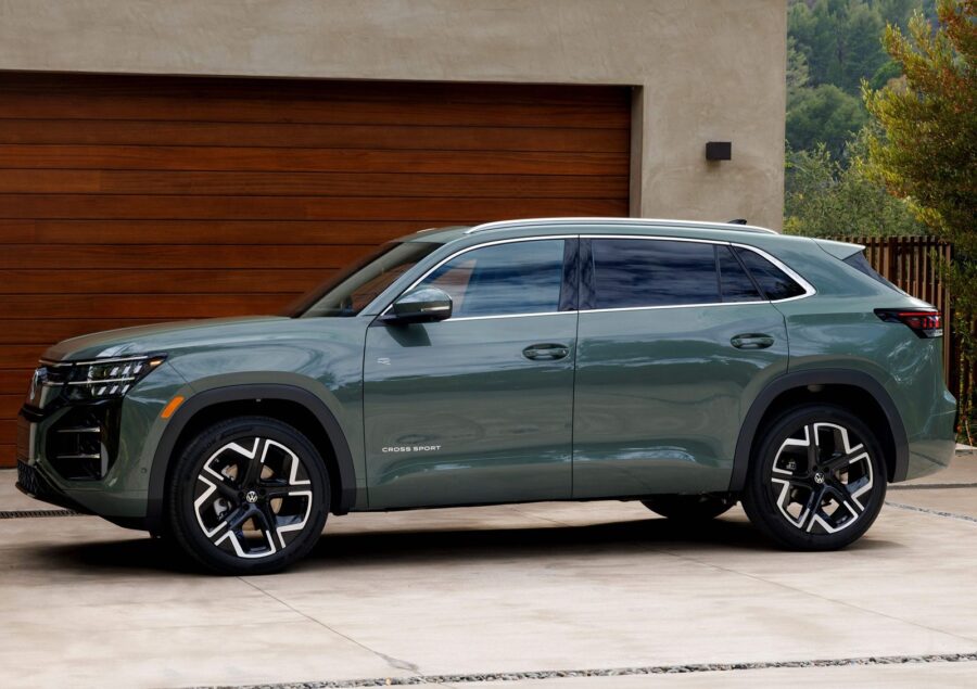 Volkswagen Atlas Cross Sport 2027: maior SUV cupê da marca ganha nova geração 2 VW Atlas Cross Sport 2027 vista lateral