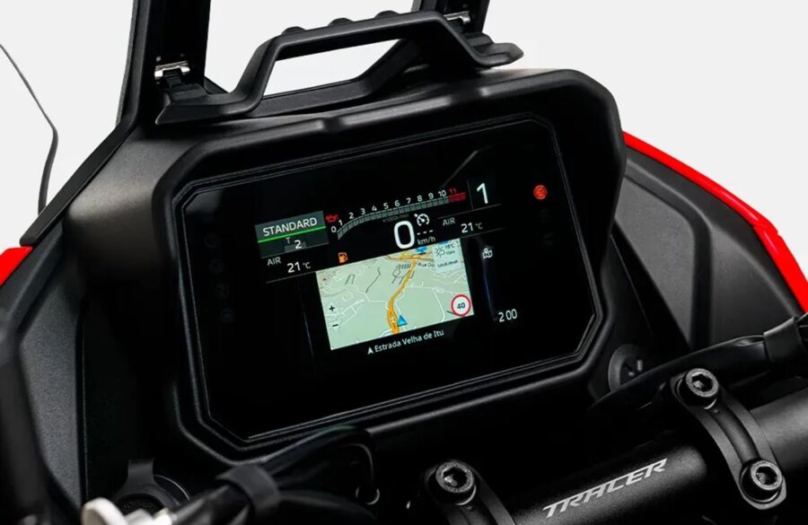 Yamaha Tracer 7 chega ao Brasil com motor de 73,4 cv e proposta para longas viagens, confira o preço 3 Yamaha Tracer 7 painel