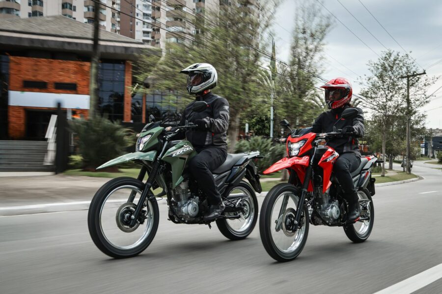 Honda Bros 2027 chega com novas cores e mais itens de segurança. Confira os preços 4 Bros 2027