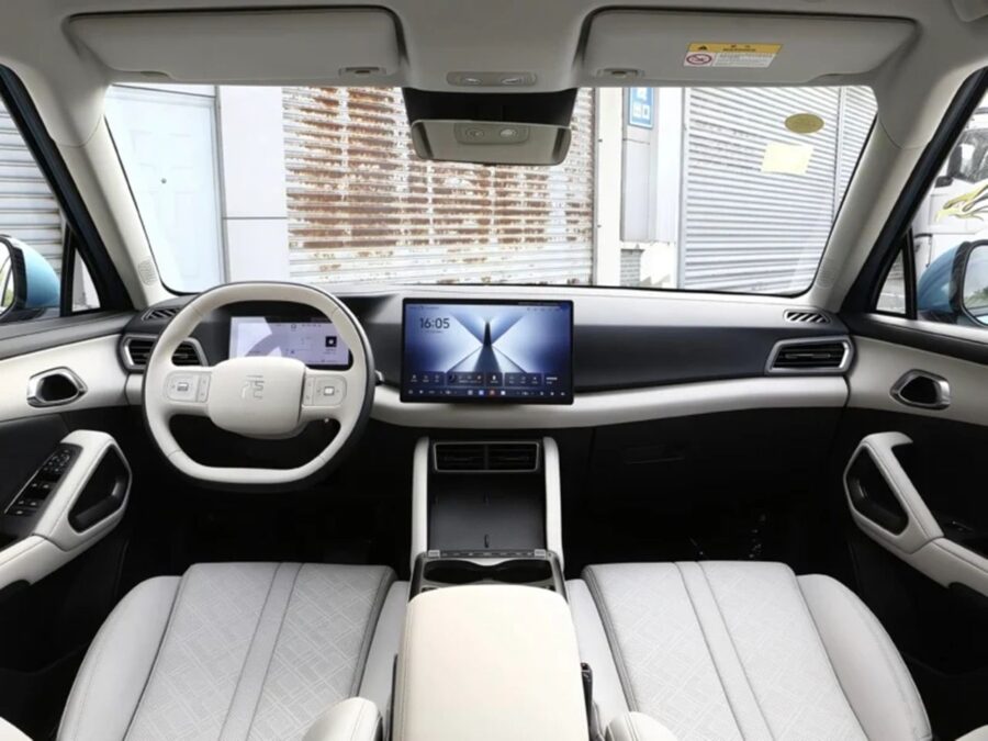 BYD Yuan Pro 2027 é lançado na China com bateria maior e mais equipado 3 BYD Yuan Pro 2027 interior