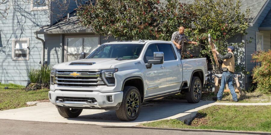Chevrolet Silverado HD 2027: chega com motor diesel Duramax 8.3 V8 de 563 cv e capacidade de reboque maior do que caminhões 6 Chevrolet Silverado HD High Country 2027