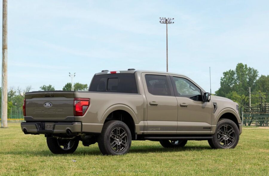 Ford F-150 2027 chega com visual atualizado, novo motor de entrada e mais tecnologia. Confira os detalhes 4 Ford F-150 2027 Carhartt